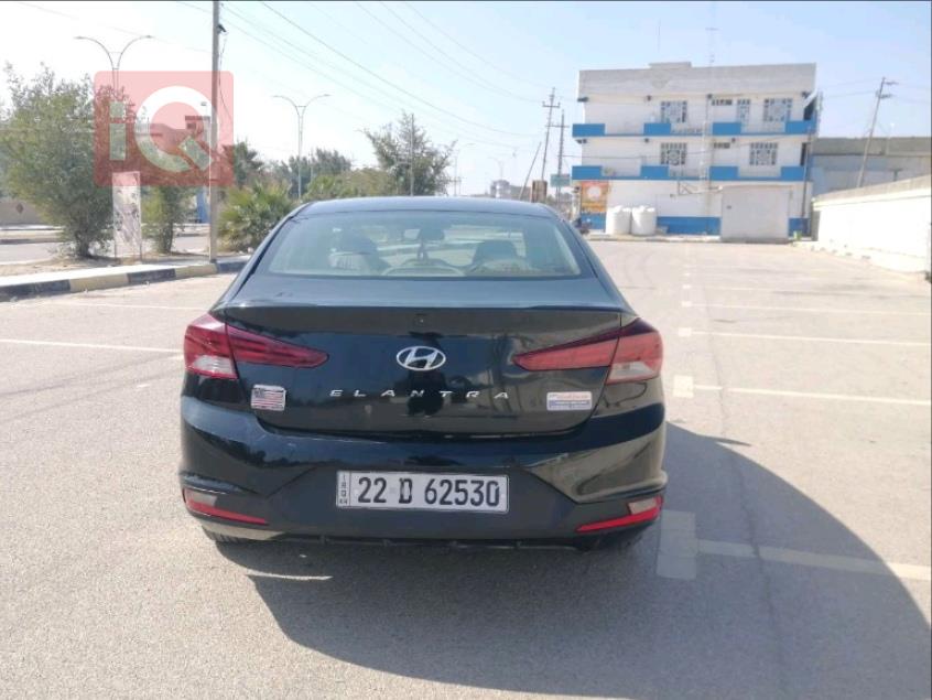 هیوندای ئەلەنترا